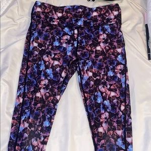 Fabletics RARE floral leggings